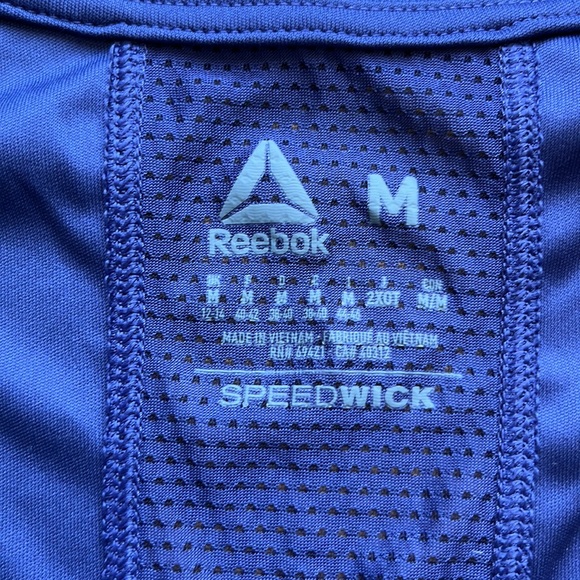 Medium Reebok long sleeve shirt - Picture 3 of 6
